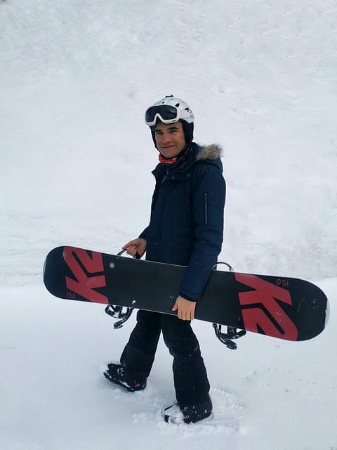 雪山で楽しむスキーの魅力