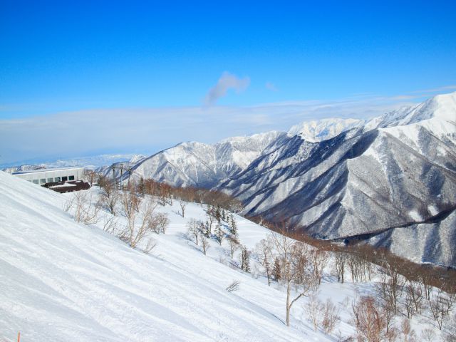 冬の思い出を作るスキーの旅